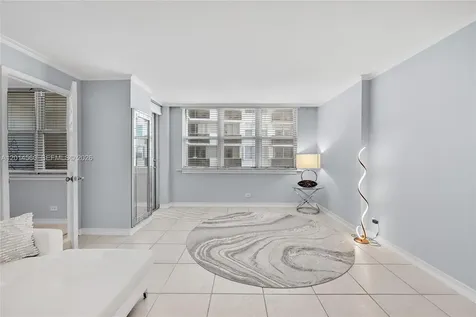 6039 Collins Avenue Miami Beach FL 33140