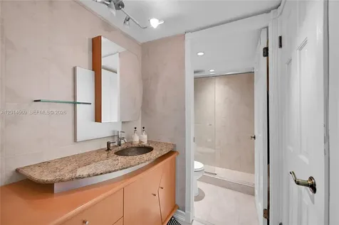 6039 Collins Avenue Miami Beach FL 33140
