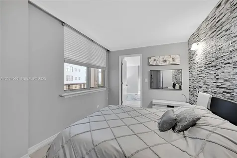6039 Collins Avenue Miami Beach FL 33140