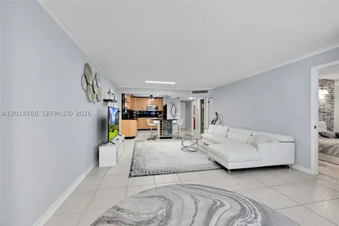 6039 Collins Avenue Miami Beach FL 33140