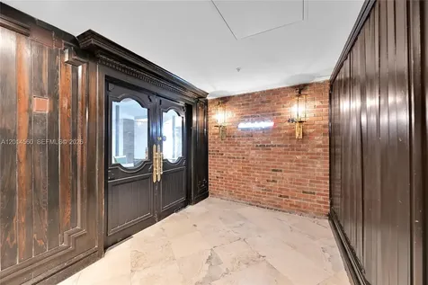 6039 Collins Avenue Miami Beach FL 33140