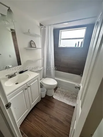 3910 Crystal Lake Drive Deerfield Beach FL 33064