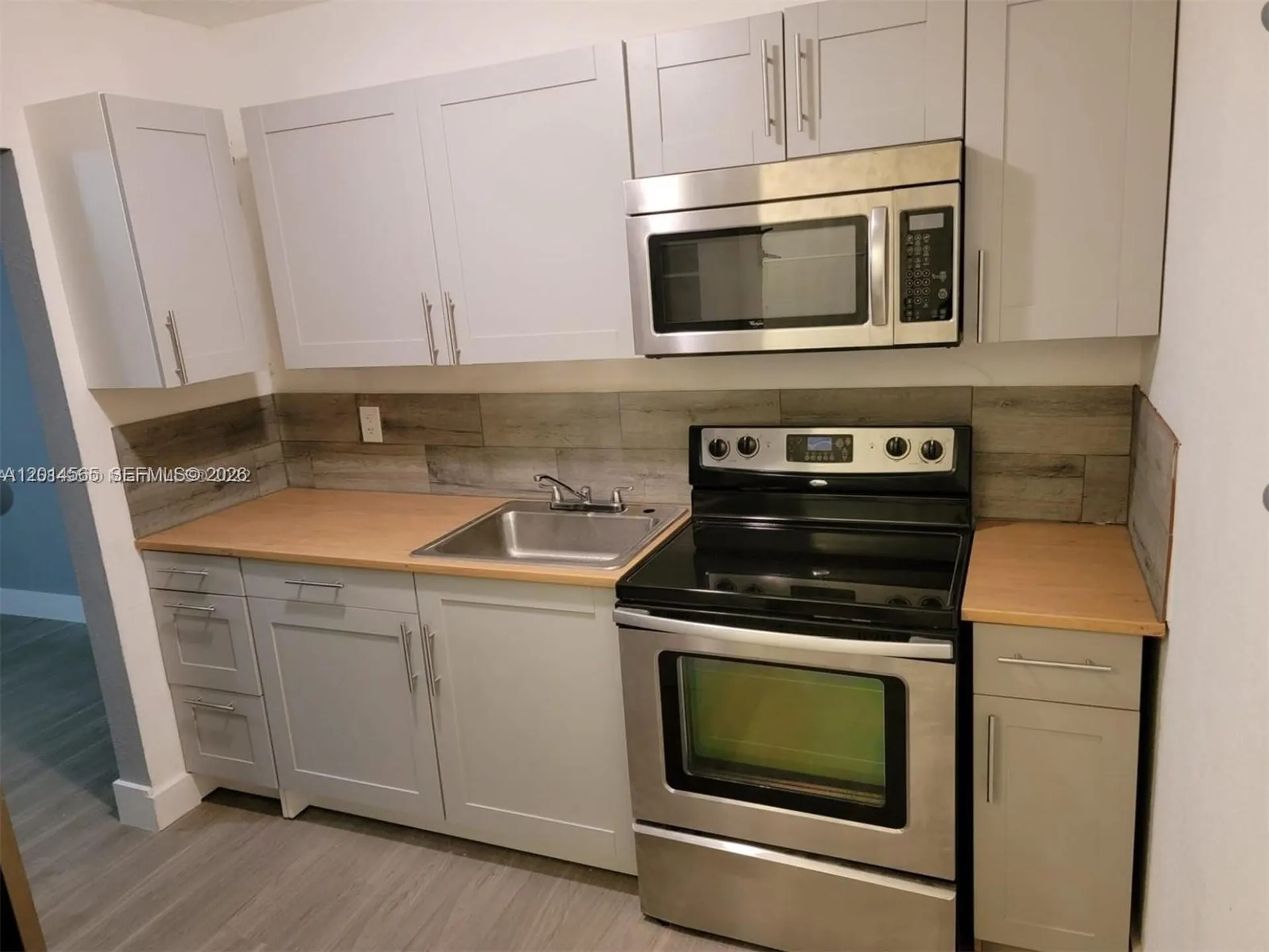 2530 NW 17th Street Fort Lauderdale FL 33311