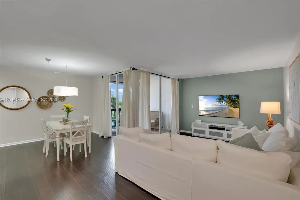 500 Egret Circle Delray Beach FL 33444