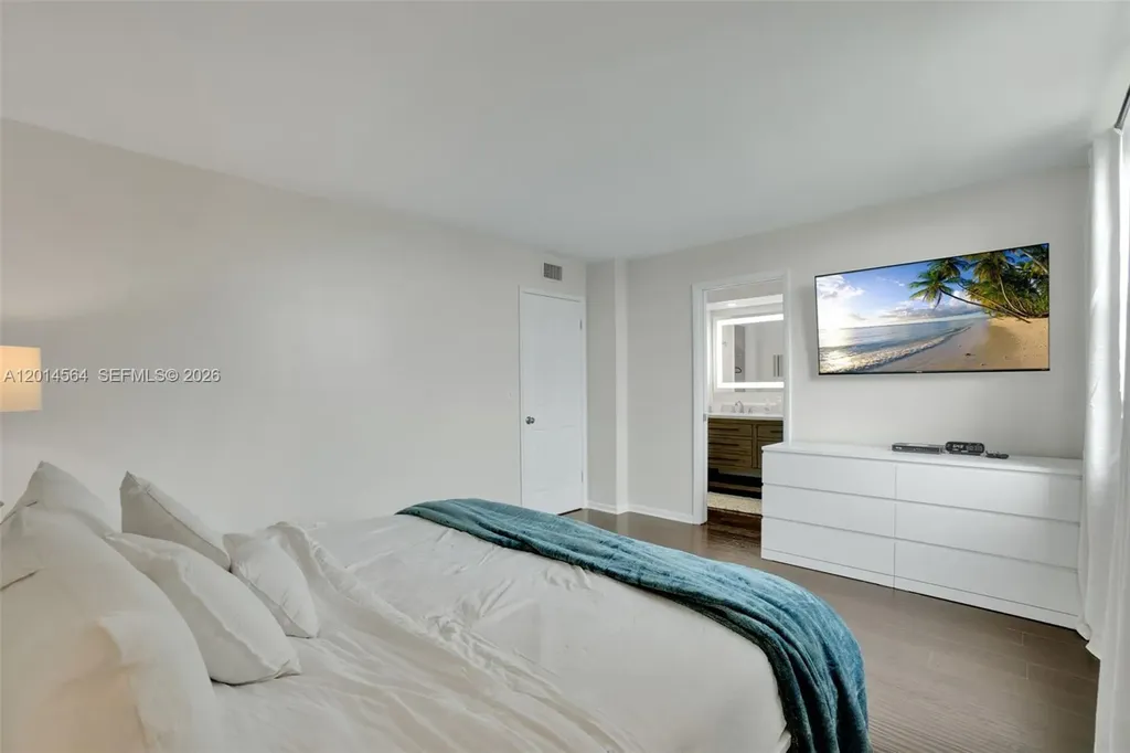 500 Egret Circle Delray Beach FL 33444