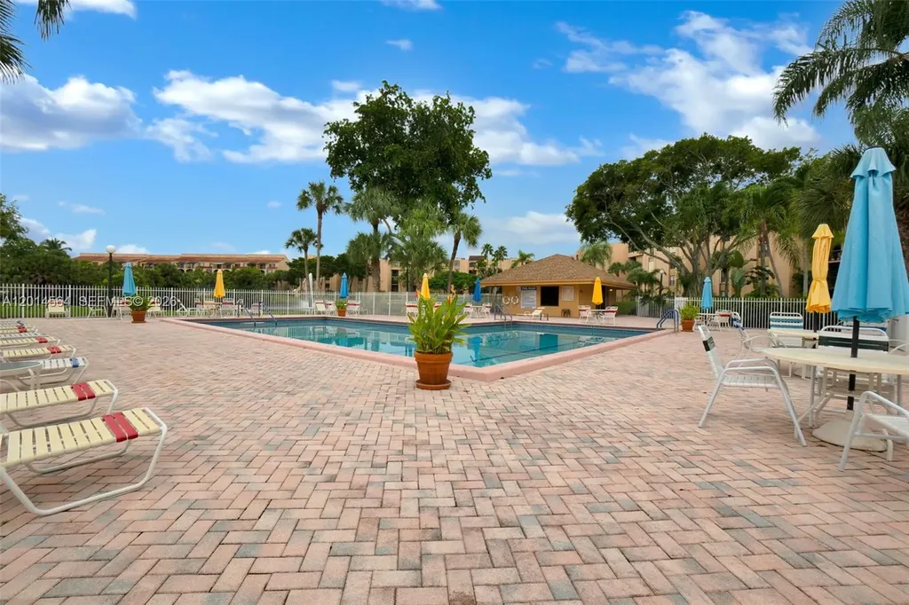 500 Egret Circle Delray Beach FL 33444