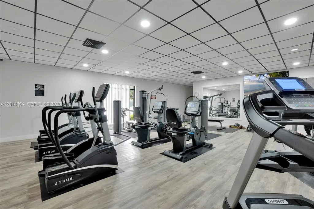 500 Egret Circle Delray Beach FL 33444