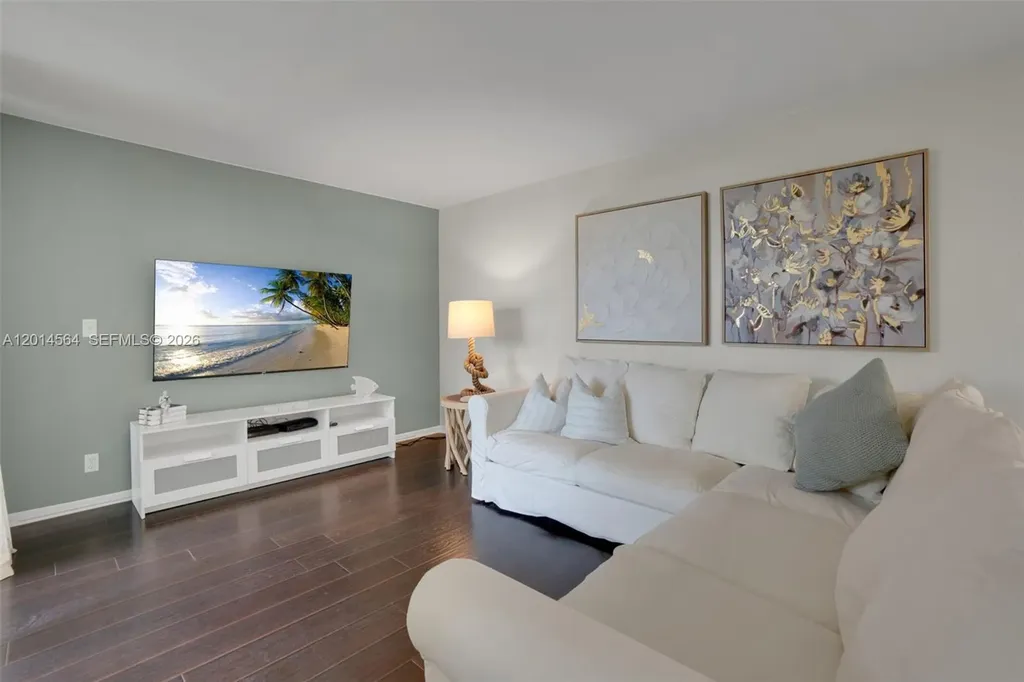 500 Egret Circle Delray Beach FL 33444