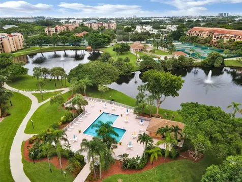 500 Egret Circle Delray Beach FL 33444