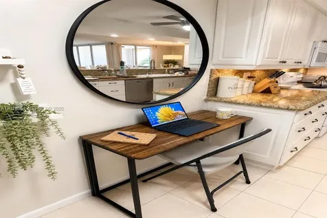 500 Egret Circle Delray Beach FL 33444