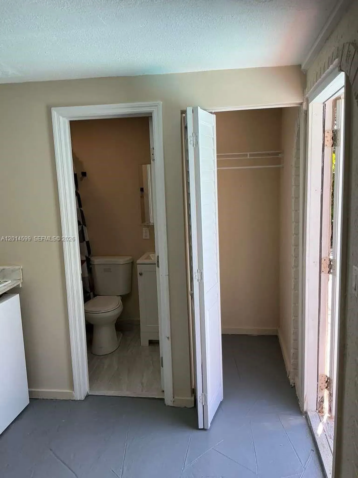 4324 NW 76th Avenue Coral Springs FL 33065