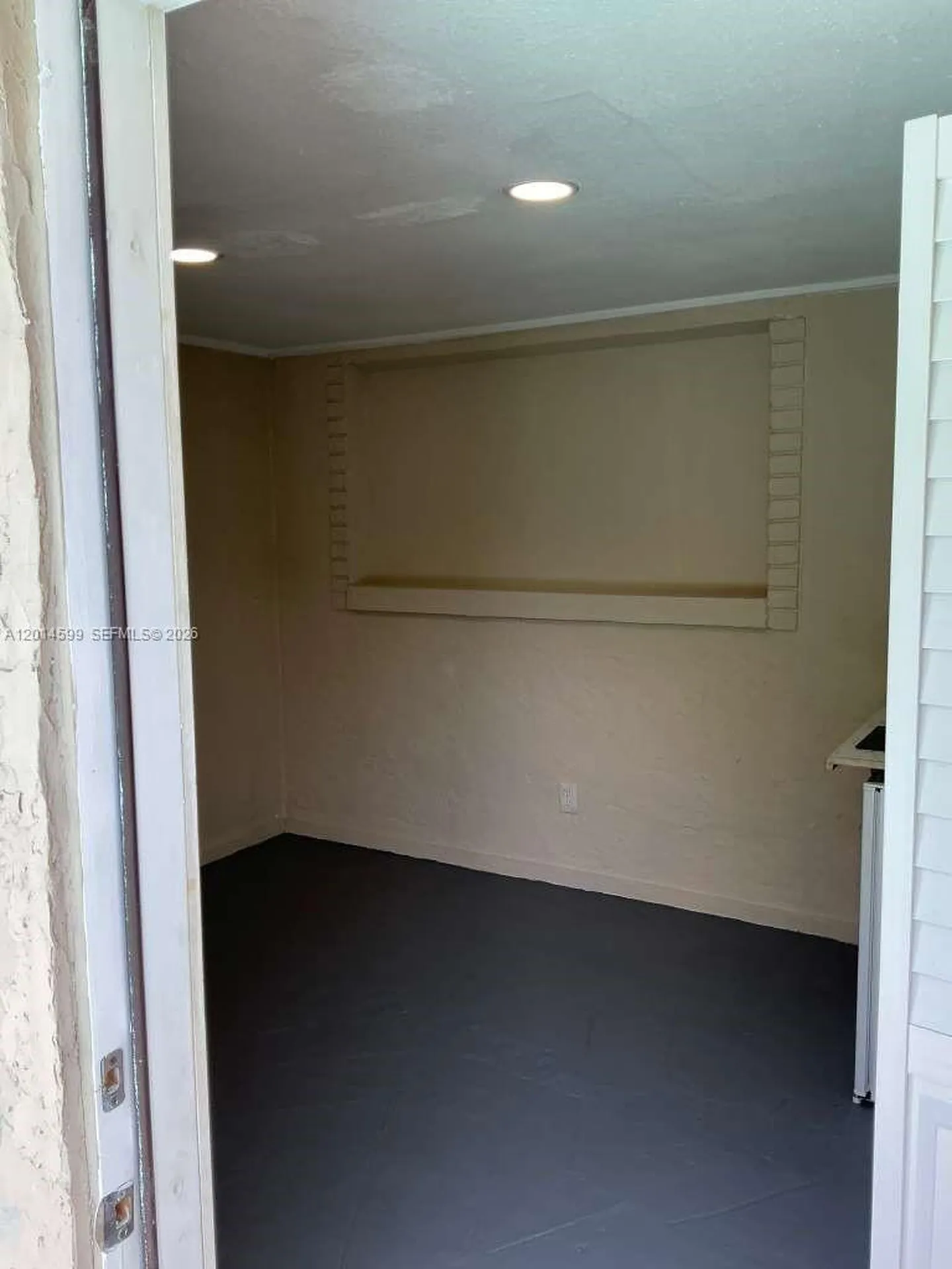 4324 NW 76th Avenue Coral Springs FL 33065