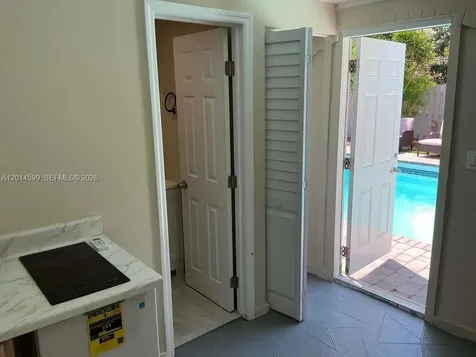 4324 NW 76th Avenue Coral Springs FL 33065