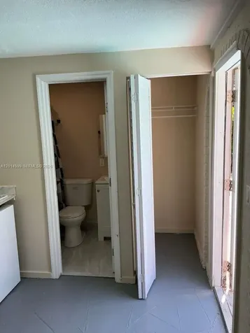 4324 NW 76th Avenue Coral Springs FL 33065