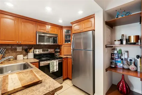 8540 NW 6th Lane Miami FL 33126