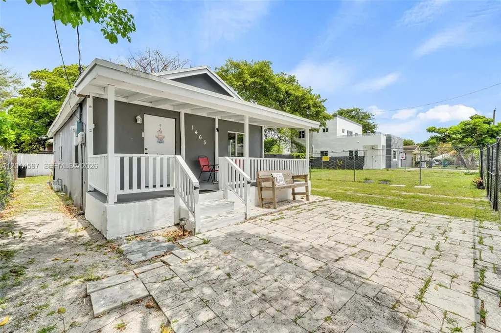 1463 NW 70th Street Miami FL 33147