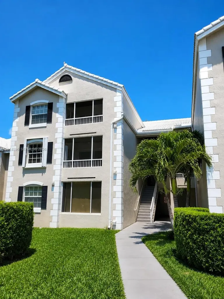 2890 N Oakland Forest Drive Oakland Park FL 33309