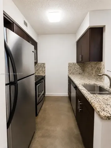 2890 N Oakland Forest Drive Oakland Park FL 33309