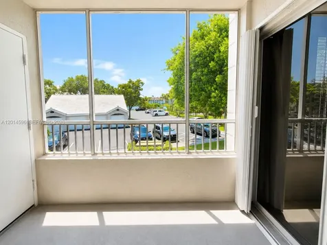 2890 N Oakland Forest Drive Oakland Park FL 33309