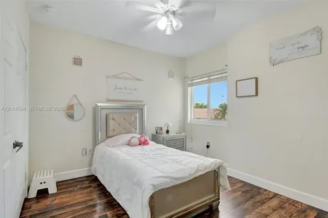 16339 Malibu Drive Weston FL 33326