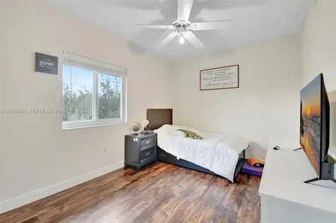 16339 Malibu Drive Weston FL 33326