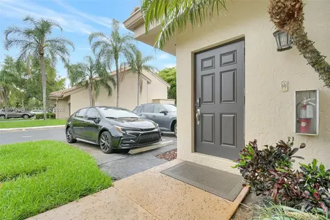 16339 Malibu Drive Weston FL 33326