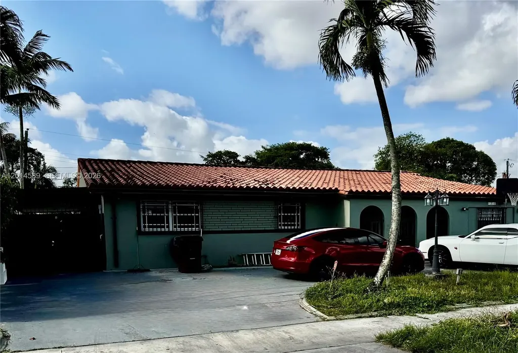 1314 W 77th Street Hialeah FL 33014