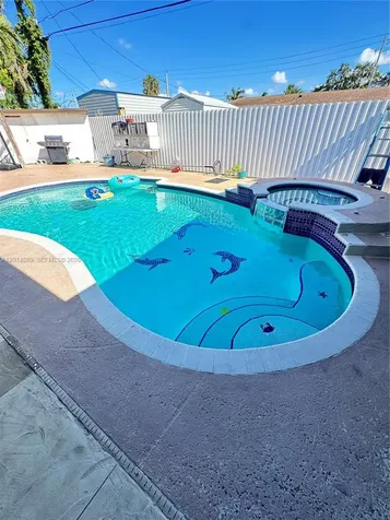 1314 W 77th Street Hialeah FL 33014