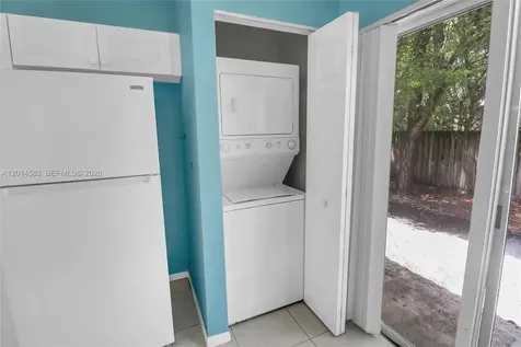 117 SE 3rd Avenue Hallandale Beach FL 33009