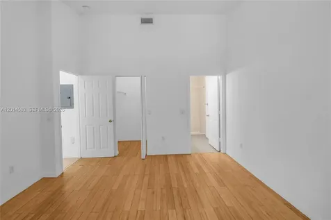 117 SE 3rd Avenue Hallandale Beach FL 33009