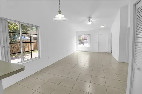117 SE 3rd Avenue Hallandale Beach FL 33009