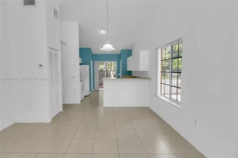 117 SE 3rd Avenue Hallandale Beach FL 33009