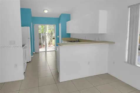 117 SE 3rd Avenue Hallandale Beach FL 33009