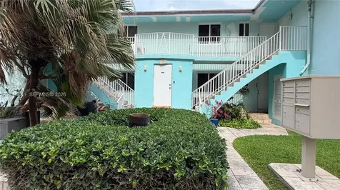 3400 N Surf Road Hollywood FL 33019
