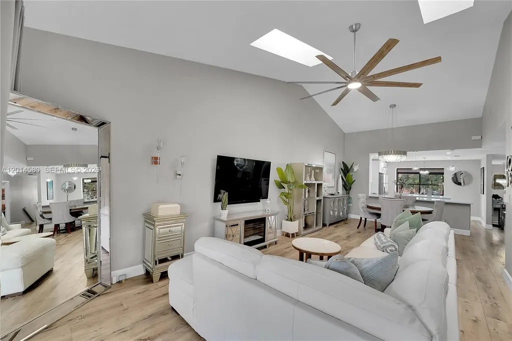 7902 La Mirada Drive Boca Raton FL 33433