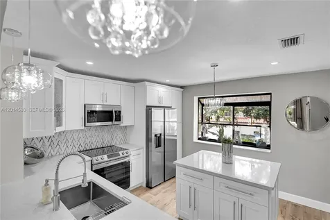 7902 La Mirada Drive Boca Raton FL 33433