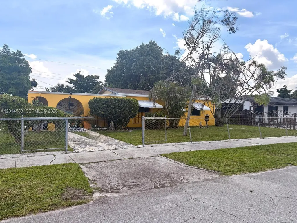 3721 SW 104th Court Miami FL 33165
