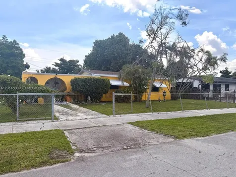 3721 SW 104th Court Miami FL 33165