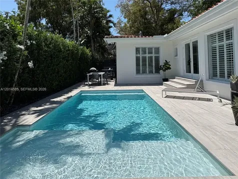 631 Santurce Avenue Coral Gables FL 33143