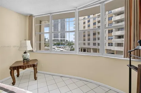 1817 S Ocean Drive Hallandale Beach FL 33009