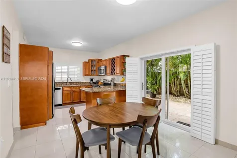 9904 SW 117th Place Miami FL 33186