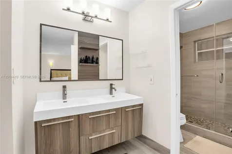 9904 SW 117th Place Miami FL 33186