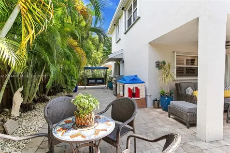 9904 SW 117th Place Miami FL 33186