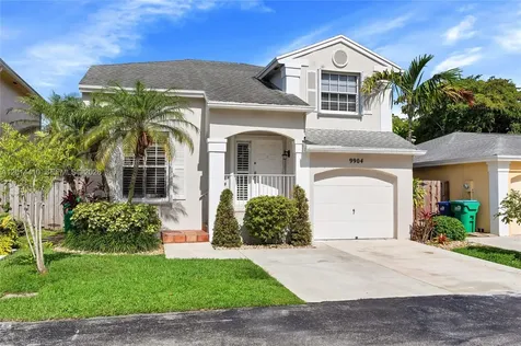 9904 SW 117th Place Miami FL 33186