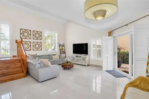 9904 SW 117th Place Miami FL 33186