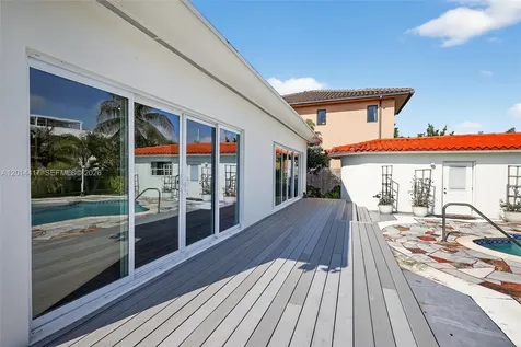 2095 Keystone Boulevard North Miami FL 33181