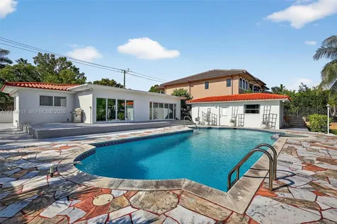 2095 Keystone Boulevard North Miami FL 33181