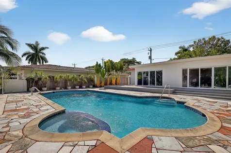 2095 Keystone Boulevard North Miami FL 33181