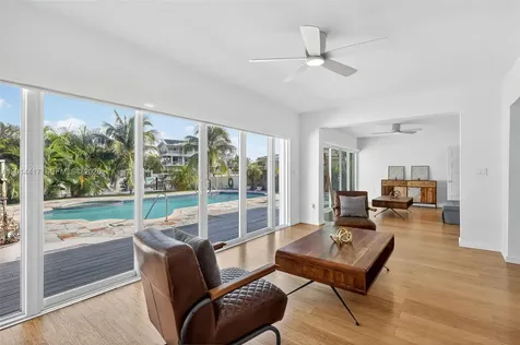 2095 Keystone Boulevard North Miami FL 33181