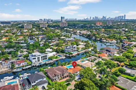2095 Keystone Boulevard North Miami FL 33181